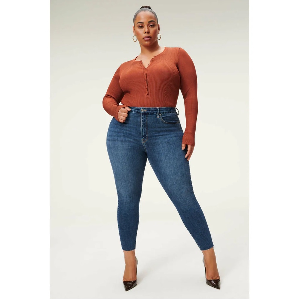 Good American Good Legs | Crop Raw Hem BLUE835 Wash